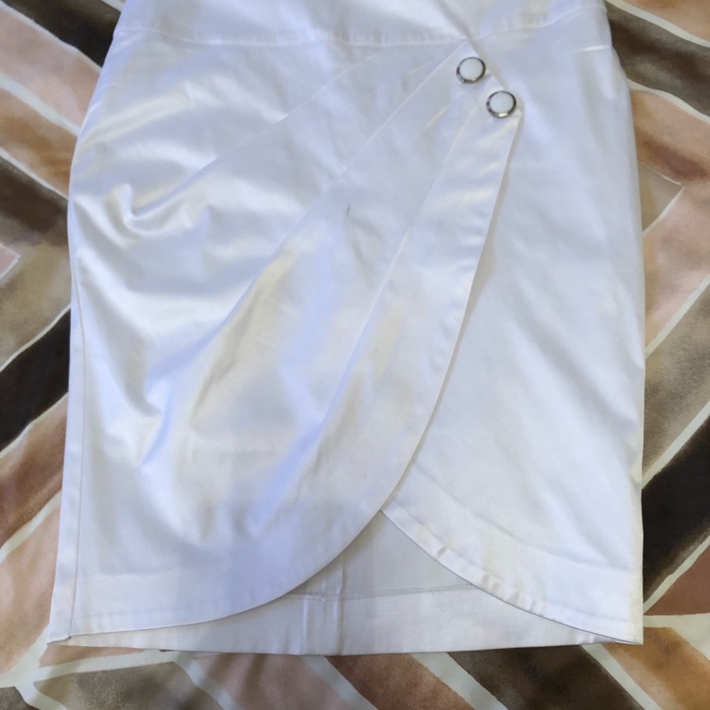 Skirt - Picture 1 of 3